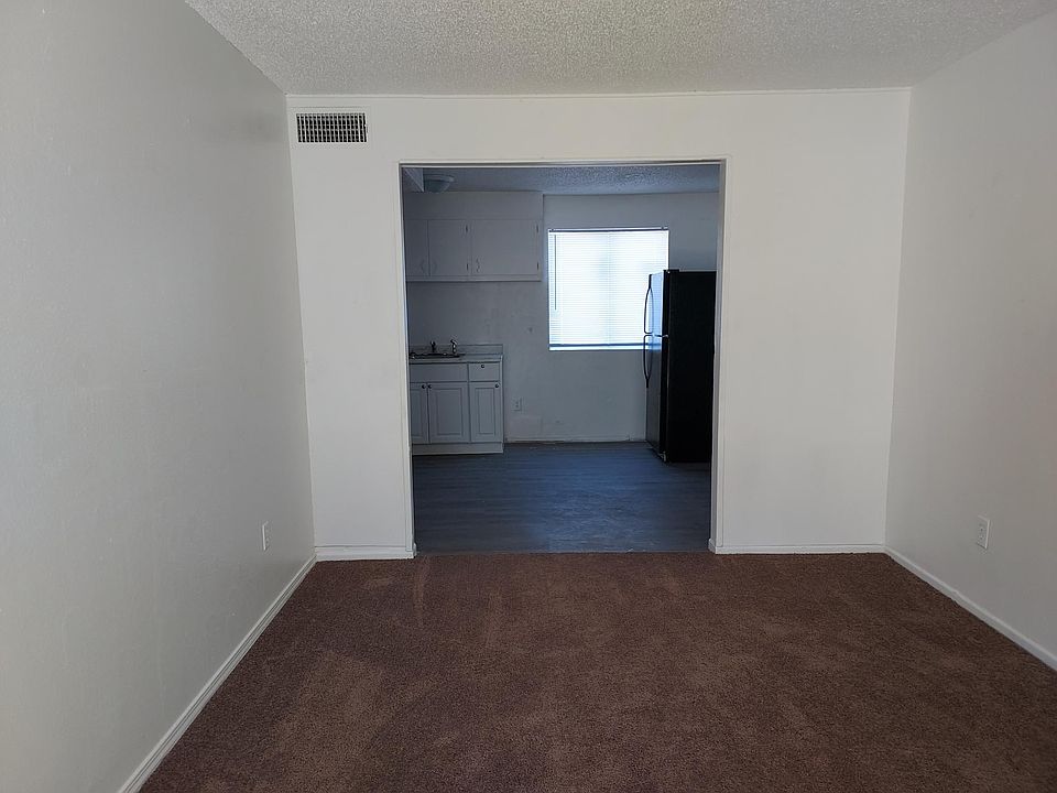 1st image of 3828 Hazelwood St APT 26