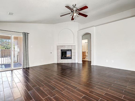 3rd image of 9901 Sunshine Mesa Dr NW