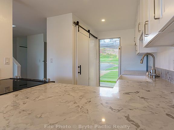 5th image of 92-948 Makakilo Dr APT 83