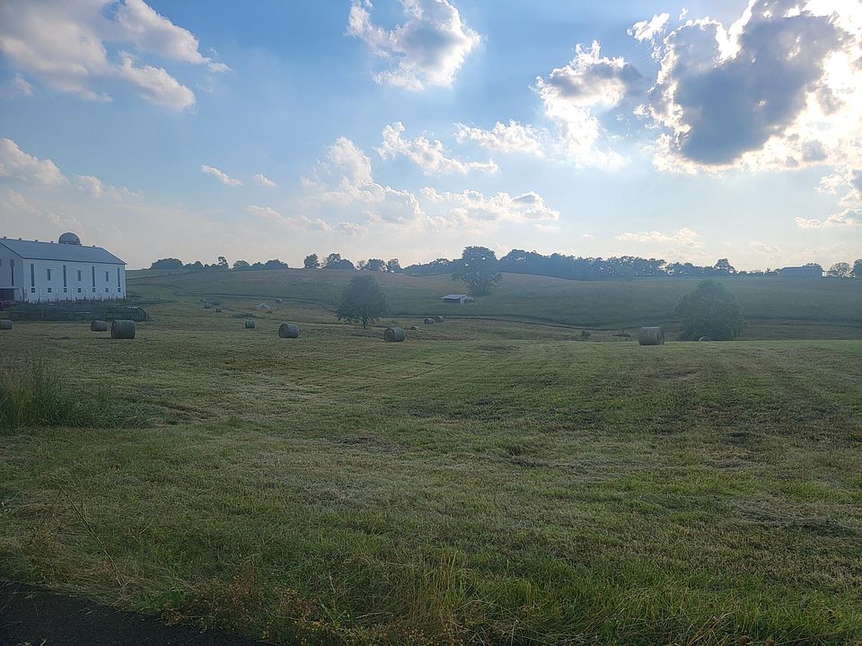 2nd image of 75 Tranquil Ln
