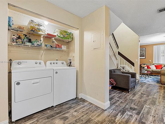 5th image of 2327 SW 82nd Way #2327