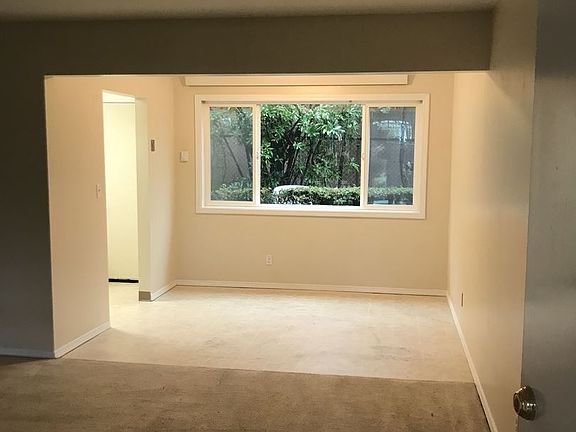 4th image of 3627 SE 40th Ave #5754727