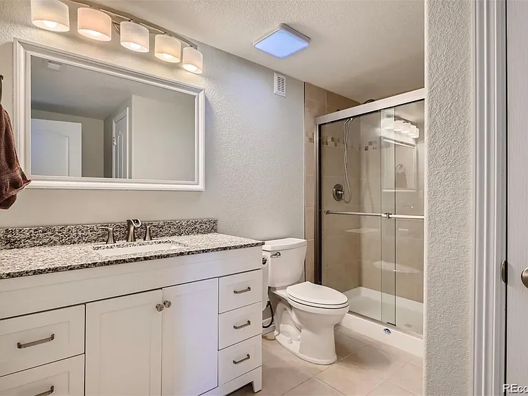 6250 S Newbern Way — Photo 10