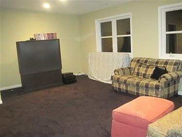 1st image of 2585 Elmhurst Dr