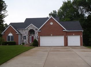 3681 Olde Dominion Dr, Brighton, MI