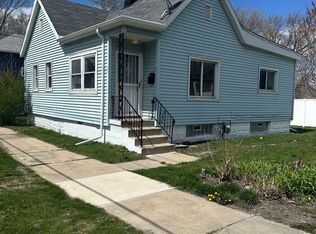 367 E Locust St, Kankakee, IL 60901