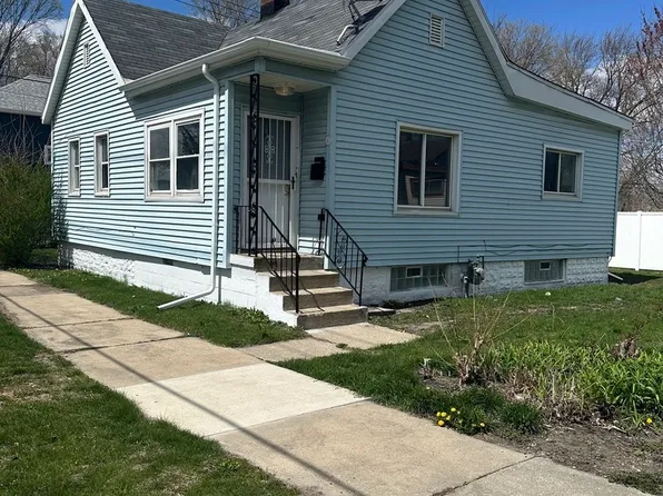 367 E Locust St, Kankakee, IL 60901