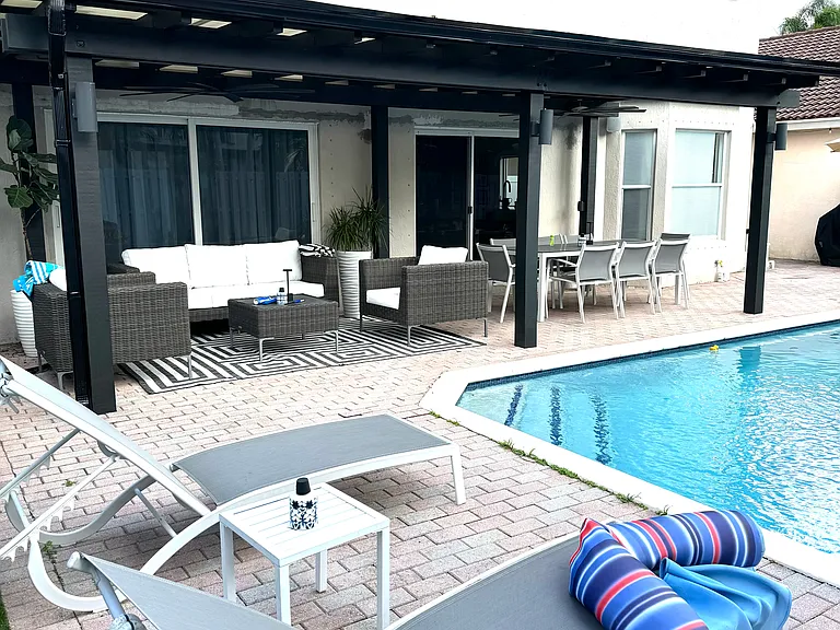 4827 SW 34th Ave — Photo 24