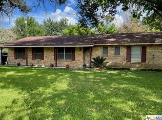 437 Rodgers St, Bloomington, TX 77951