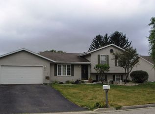 4228 Saratoga Dr, Janesville, WI 53546