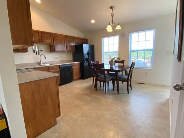 90 High St, Walton, KY 41094
