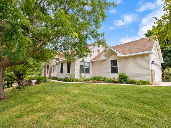 919 Baird Ln NE, Rochester, MN 55906