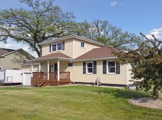 W1199 Arbutus Rd, Genoa City, WI 53128