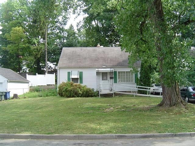1st image of 4014 Oakridge Dr