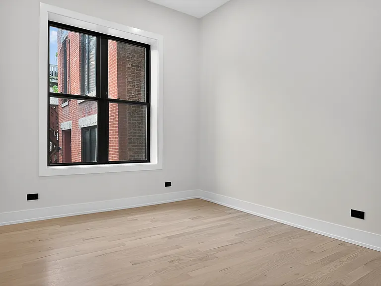 1416 N Maplewood Ave #2 — Photo 13
