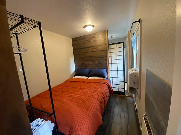 706 W Pikes Peak Ave #L1 — Photo 10