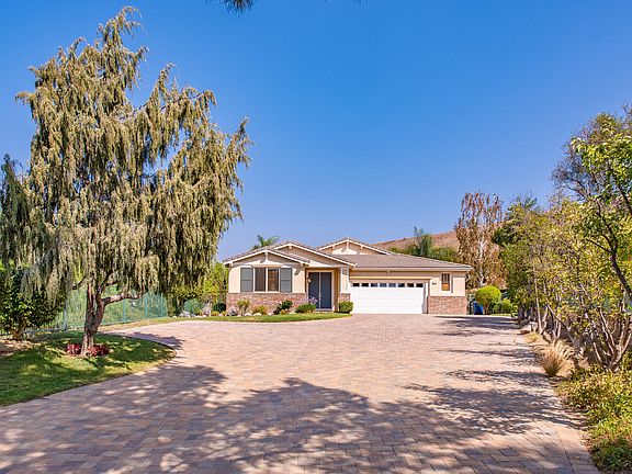 2nd image of 3410 Coastal Oak Dr
