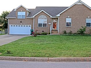 3720 Wheatfield Ln, Clarksville, TN 37040