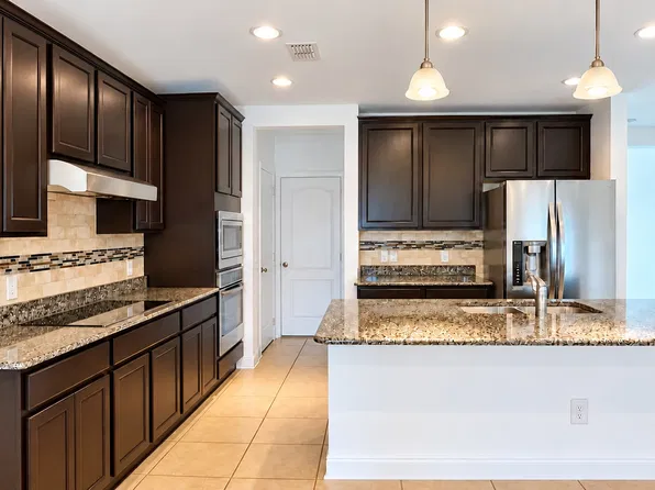 3609 NW 3rd St, Cape Coral, FL 33993