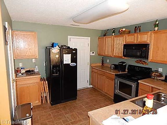 5th image of 606 Peach Orchard Dr