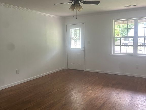 5th image of 601 Garland Ferry Rd