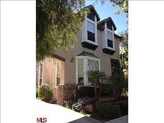 1st image of 22 Wimbledon Ln