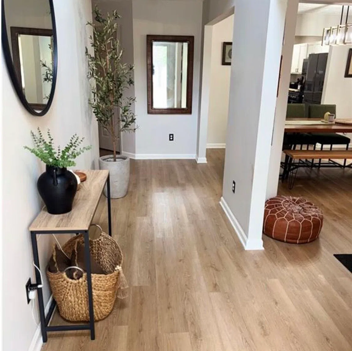 4 bed, 2.5 bath, 2279 sqft, $2,590 — Photo 2