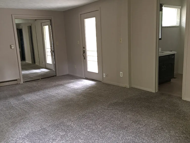 Master Bedroom 23x14 with 2 closets