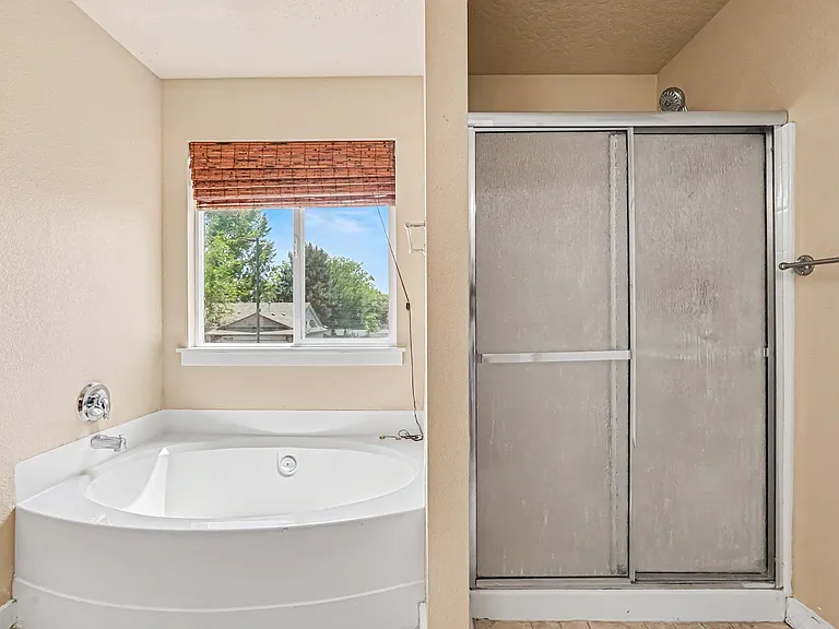 18327 Buckeye Pl — Photo 17