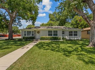 6140 Walnut Dr, Fort Worth, TX 76114