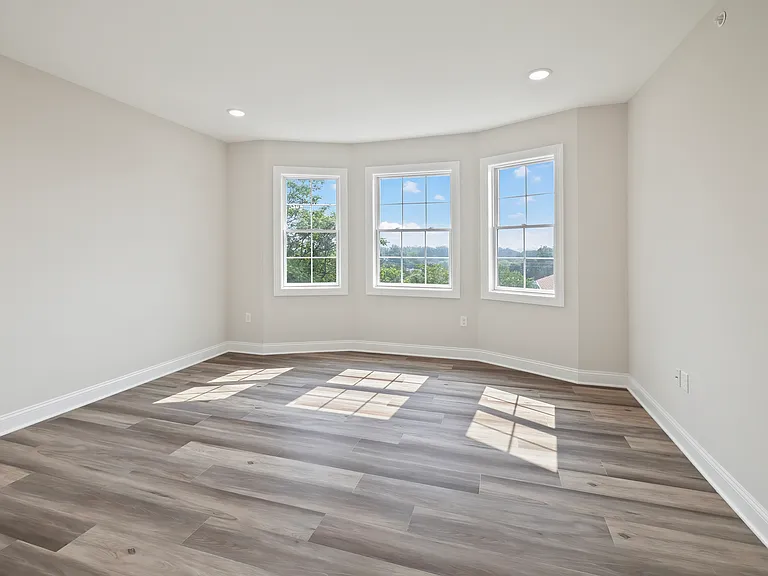 60 Woodside Pl — Photo 15