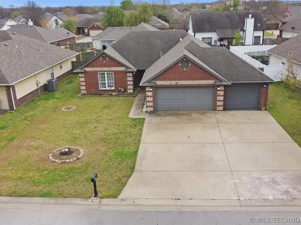 8114 Forrest Glenn Rd, Claremore, OK 74019