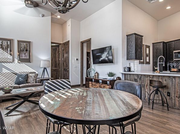 3350 W Sugar Pine Way