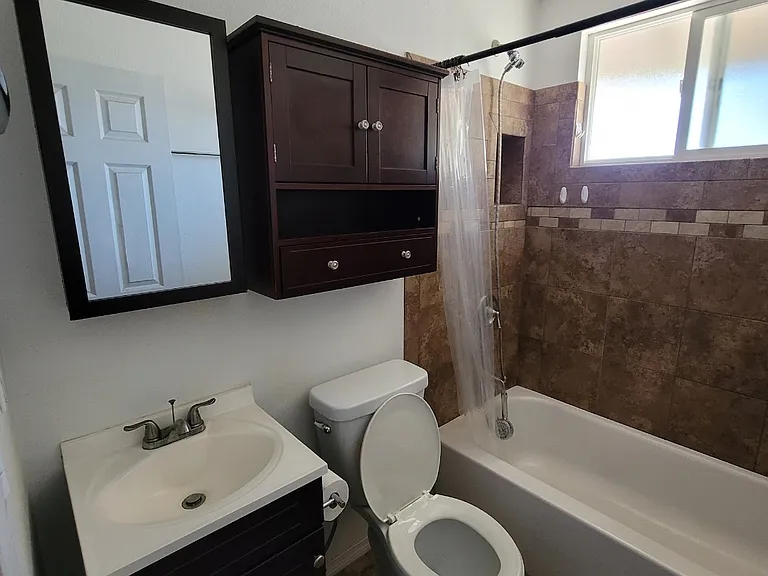 320A Lono Ave — Photo 7