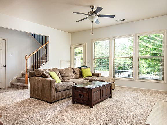 3rd image of 3209 Berkeley Glen Way