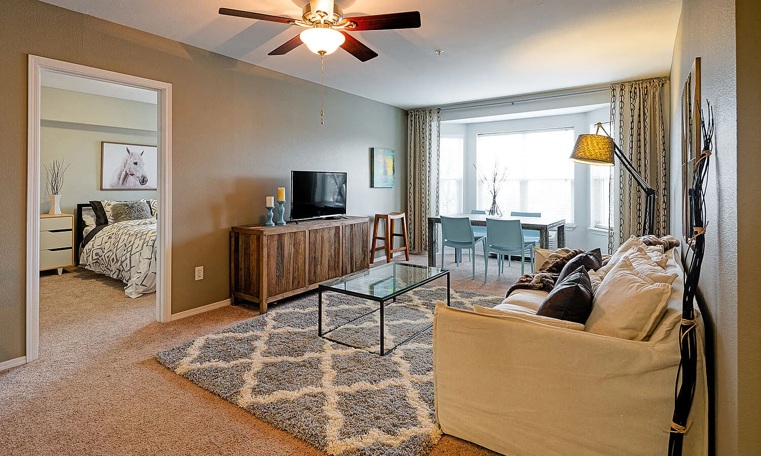 Axcess 15 Apartments — Photo 4