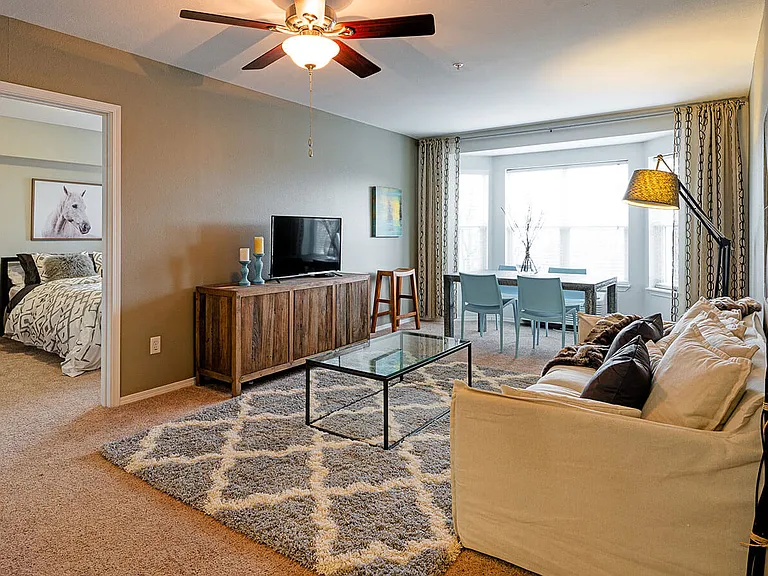 Axcess 15 Apartments — Photo 4