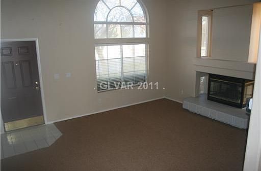 3rd image of 3717 Misty Falls St