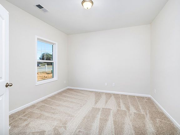 3rd image of 990 Vinewood St Lot 1