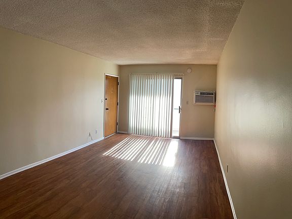 4th image of 7019 Vassar Ave #212