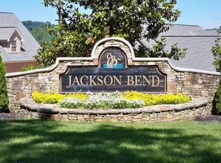 3766 Jackson Bend Dr, Louisville, TN 37777