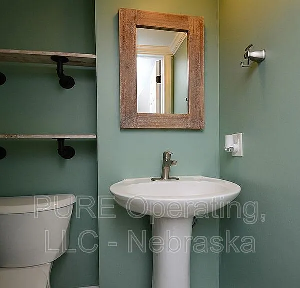 13951 Jefferson Cir — Photo 31
