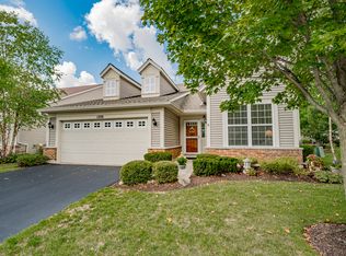 1206 Heathrow Ln, Aurora, IL 60502