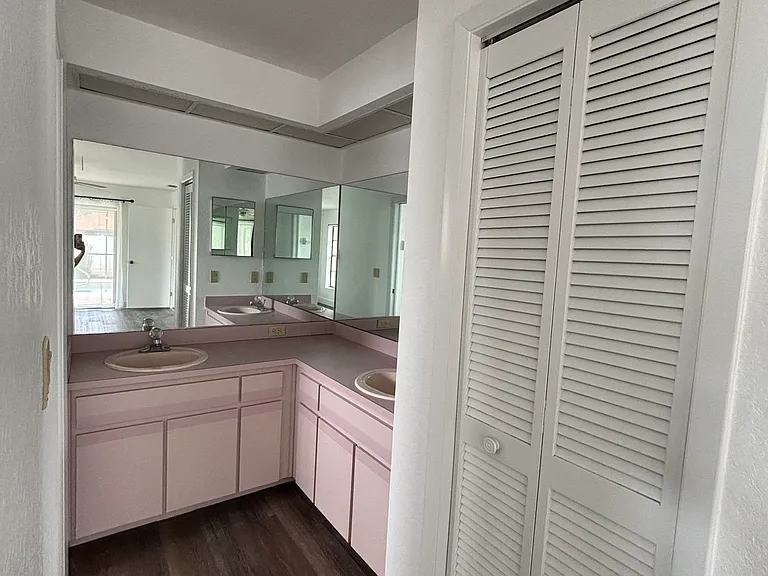 6045 Newmark St — Photo 10