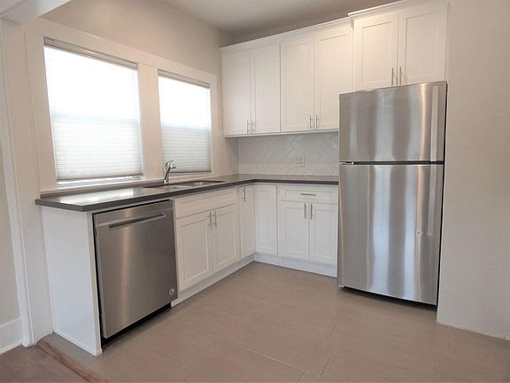 4th image of 2317 E 7th St #0
