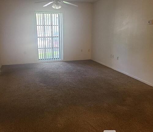 2nd image of 4015 Ashford Green Pl #D104