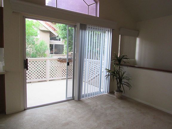 5th image of 1633 E Lakeside Dr Unit 17