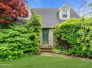 1715 Mohawk Dr, Toms River, NJ