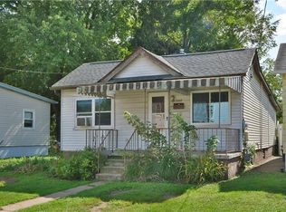 7005 Vivianna St, Pittsburgh, PA 15225