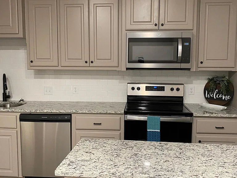 901 Broadway Blvd #103 — Photo 11